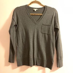 Gap sweater